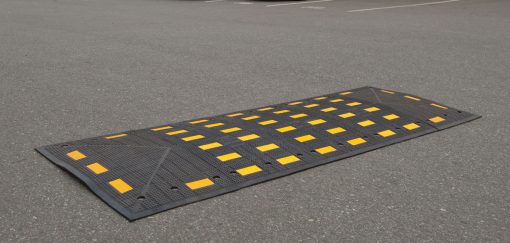 R-2026 rubber speed hump