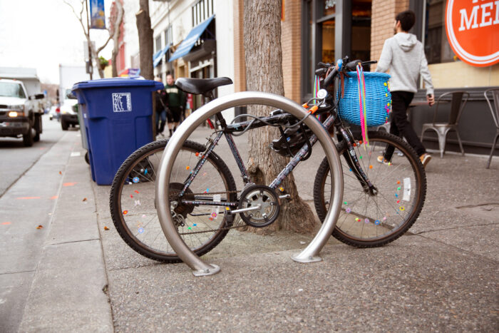 R-8224 stainless steel ring bike rack