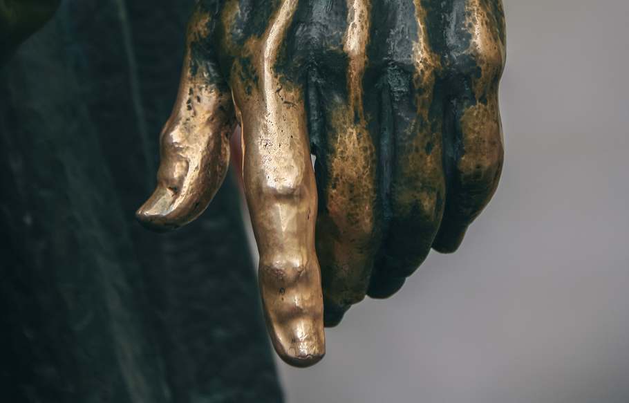 The patina has been rubbed from the statute by those touching the statue’s hand
