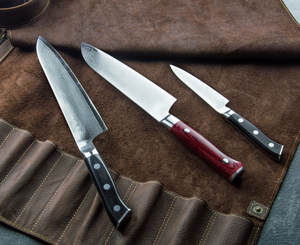Ultra-high carbon steel knives