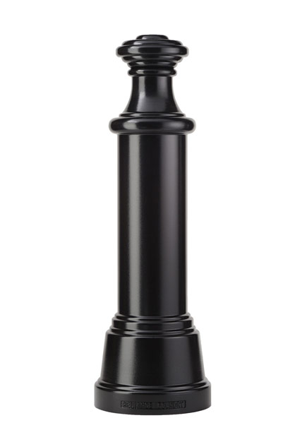 Stacked rings bollard finial with classic cannon bollard body and base